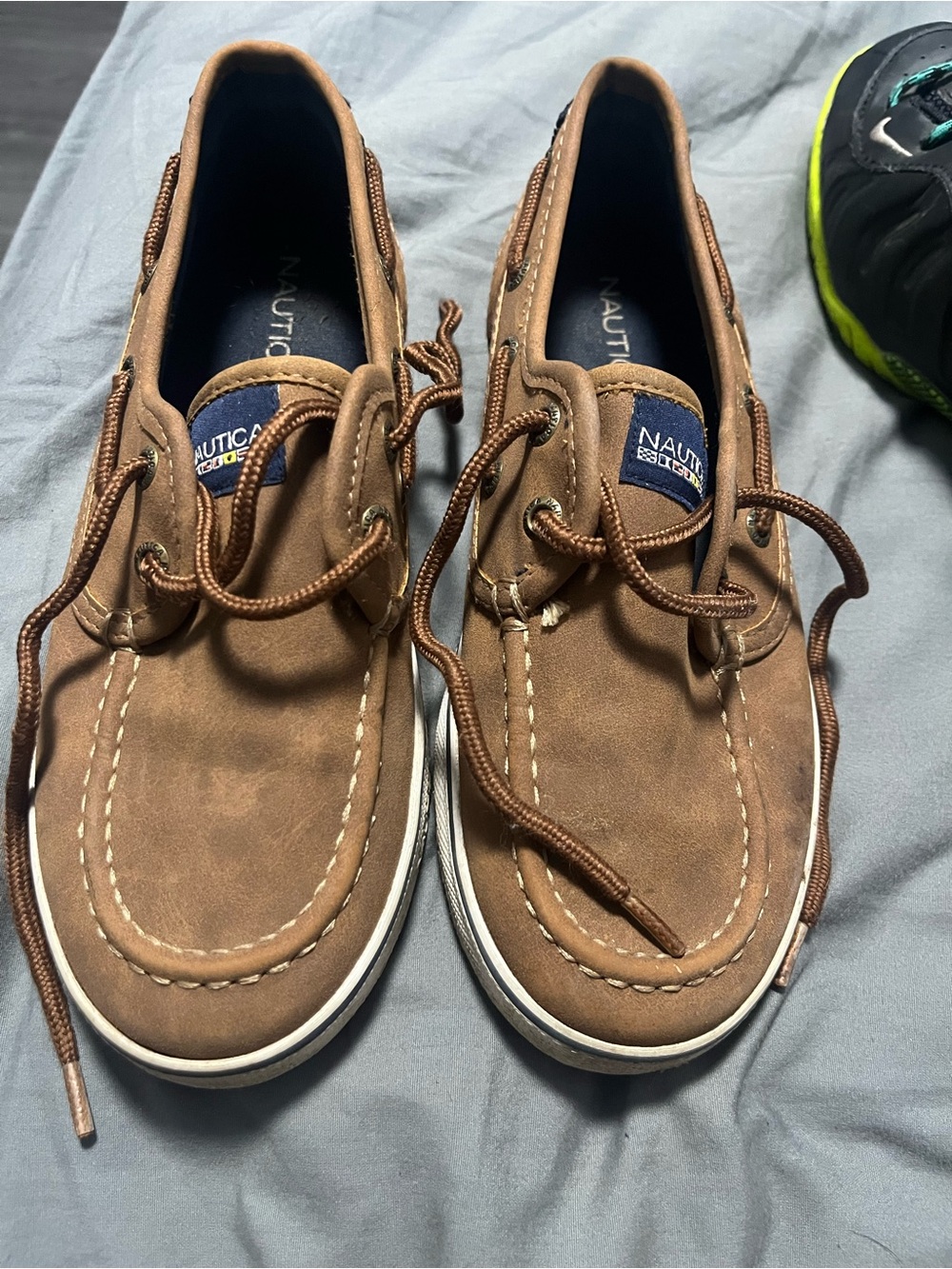 Nautica Men's Tan/Brown Leather Moc Toe Boat Shoes